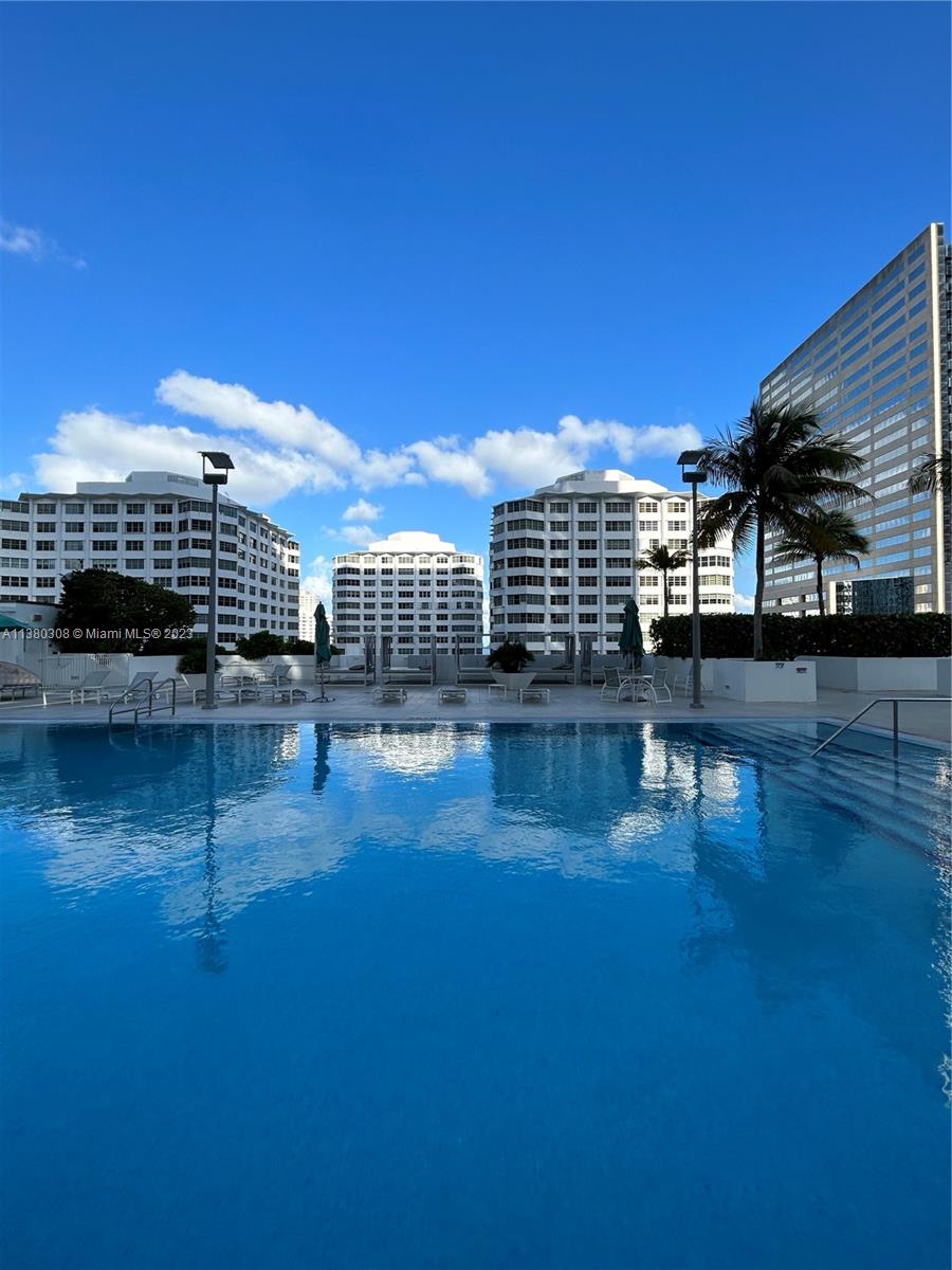 THE PLAZA 851 BRICKELL CO - Residential Lease