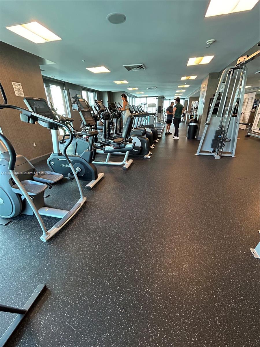 THE PLAZA 851 BRICKELL CO - Residential Lease