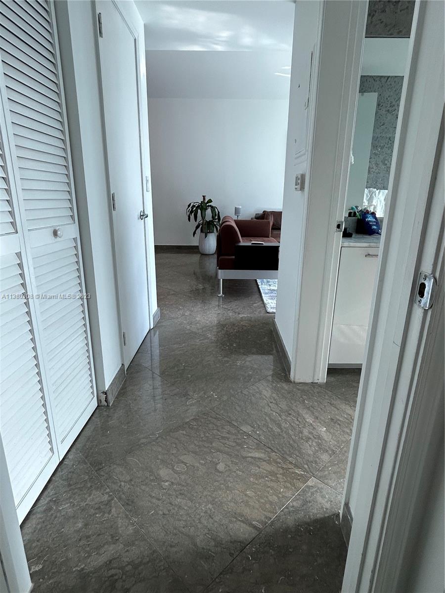 THE PLAZA 851 BRICKELL CO - Residential Lease