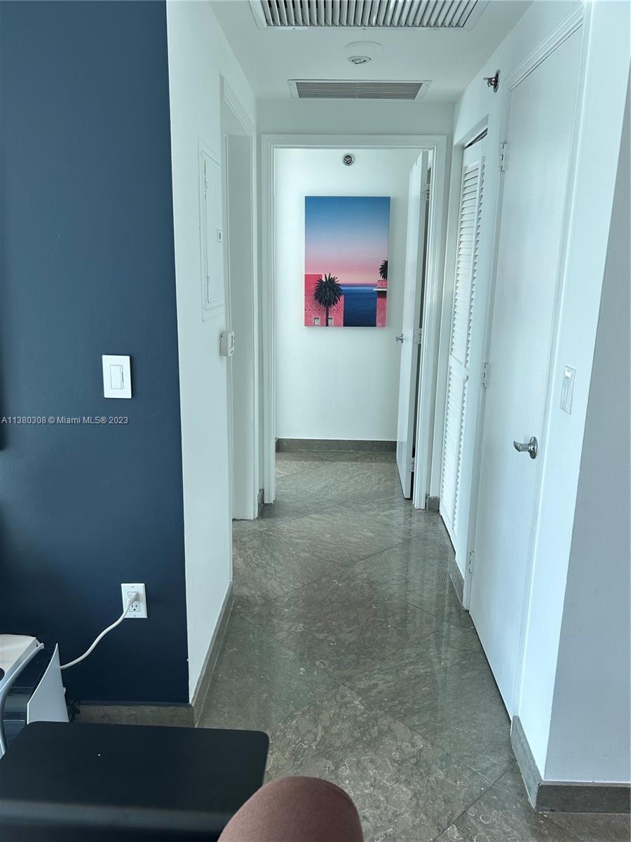 THE PLAZA 851 BRICKELL CO - Residential Lease