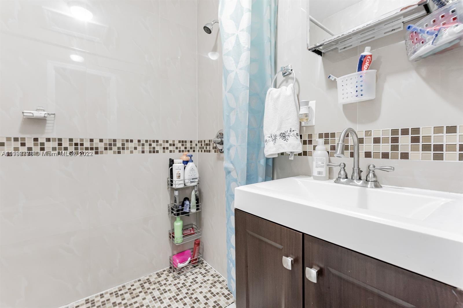 RIDGEVIEW - Residential Lease
