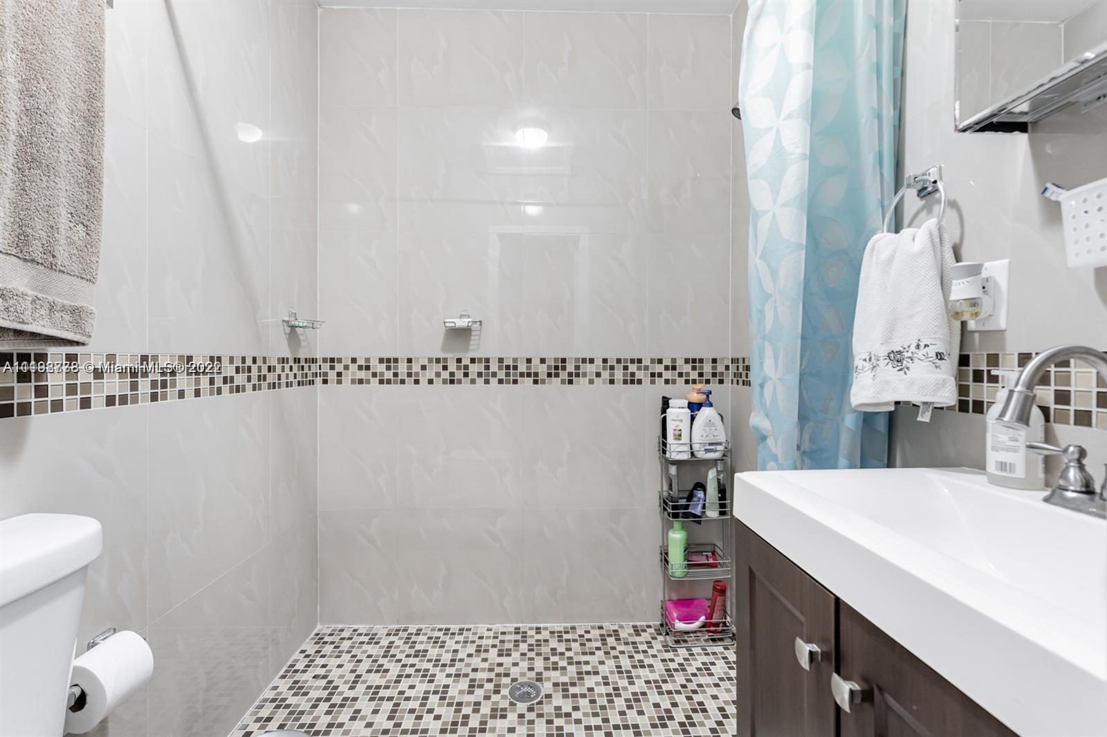 RIDGEVIEW - Residential Lease