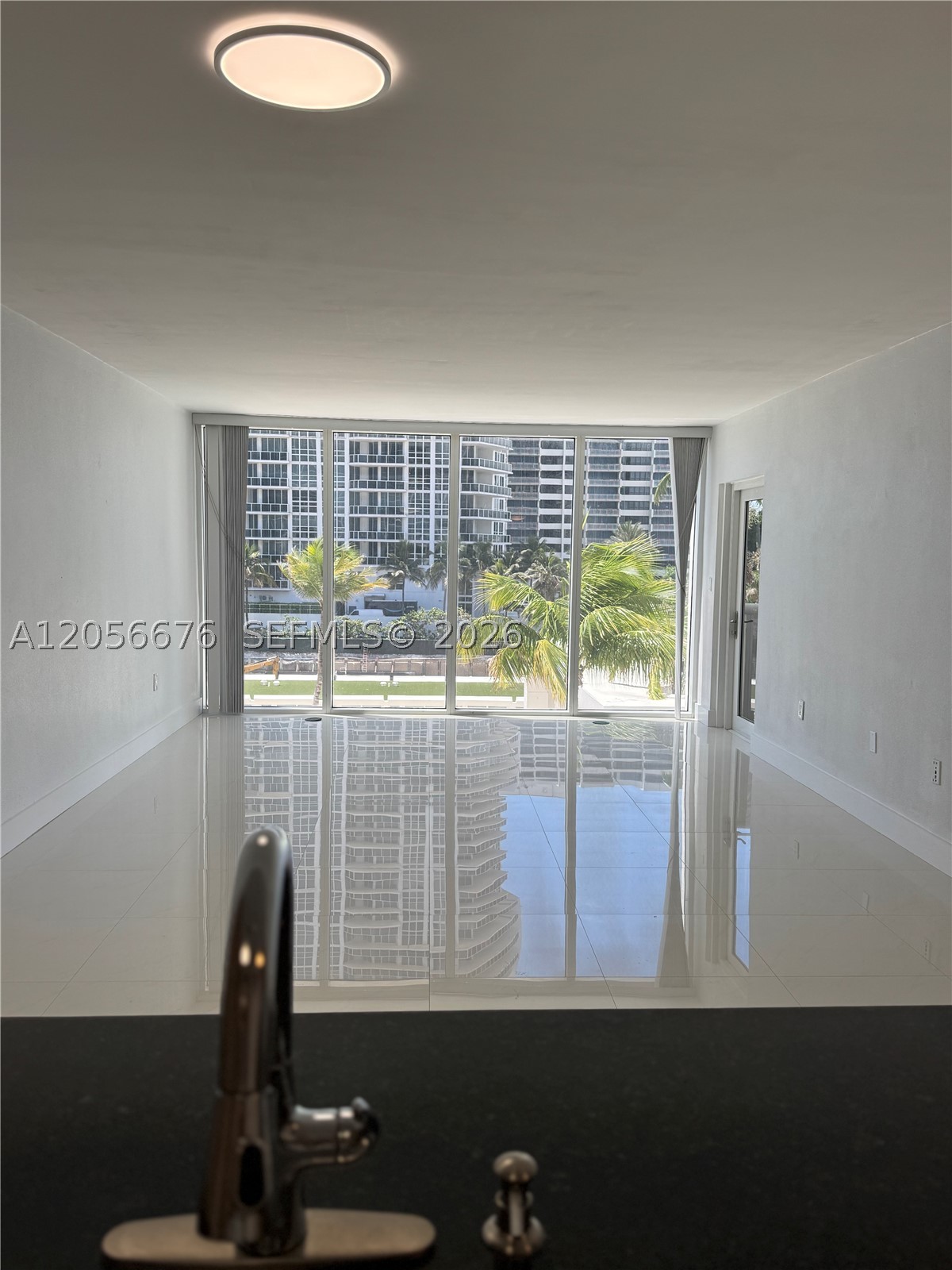 HARBOUR HOUSE - Residential