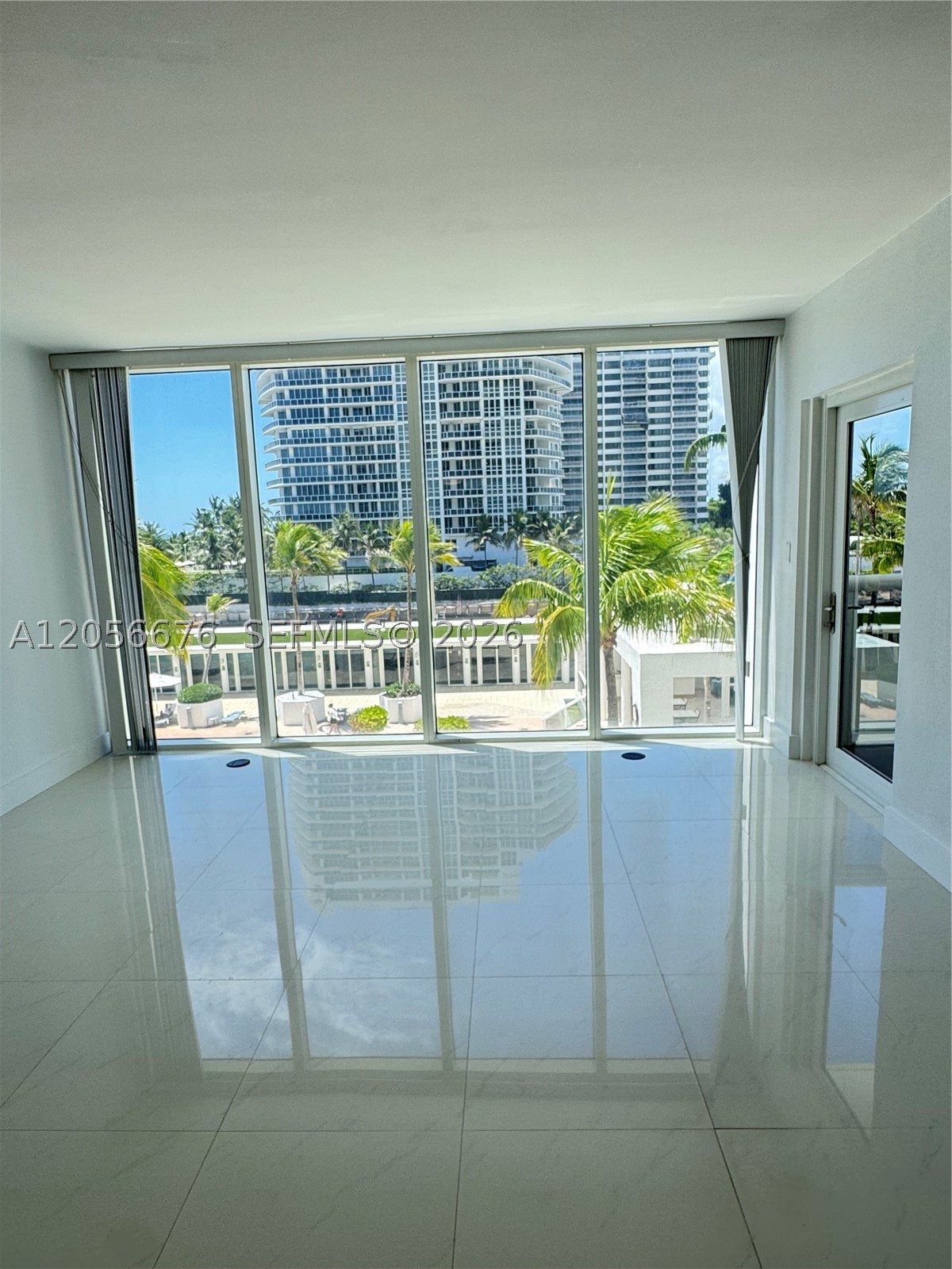 HARBOUR HOUSE - Residential