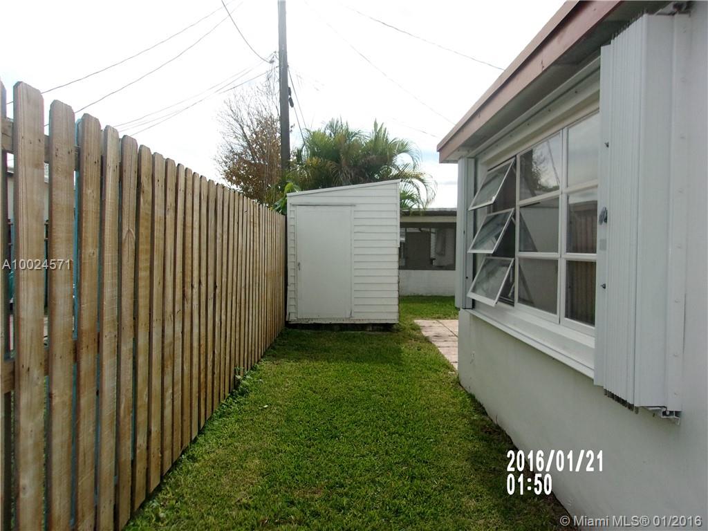 Tamarac Lakes 58-40 B - Residential Lease
