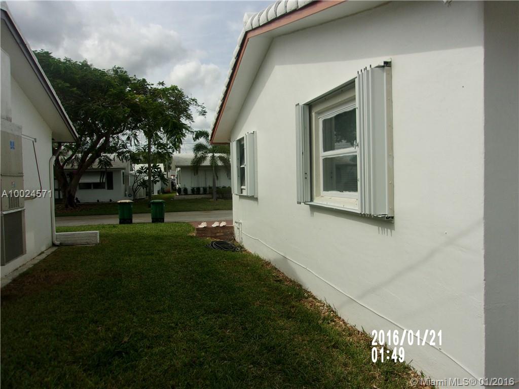 Tamarac Lakes 58-40 B - Residential Lease