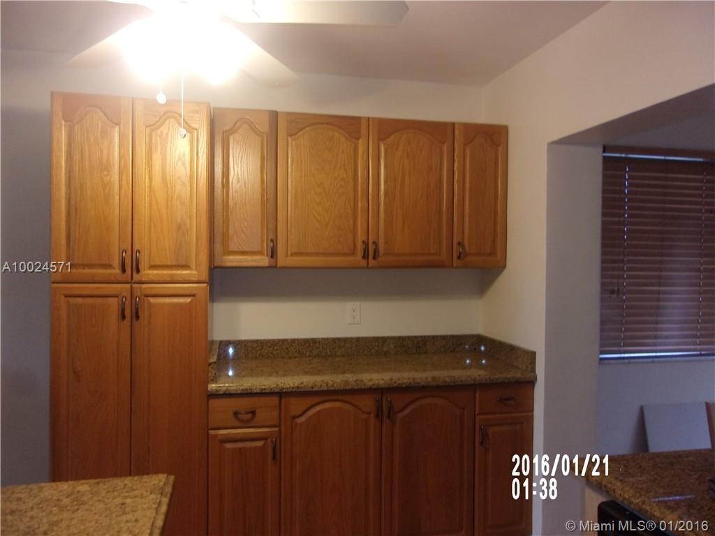 Tamarac Lakes 58-40 B - Residential Lease