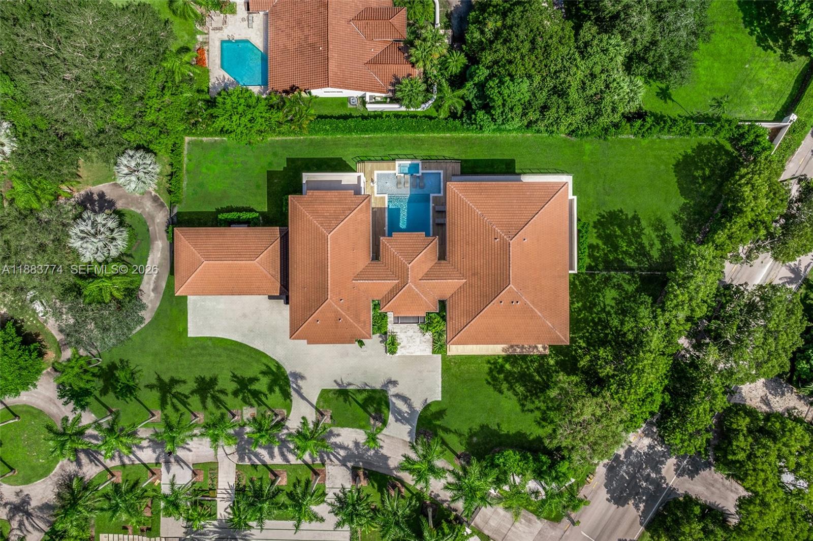 OLD CUTLER POINT - Residential