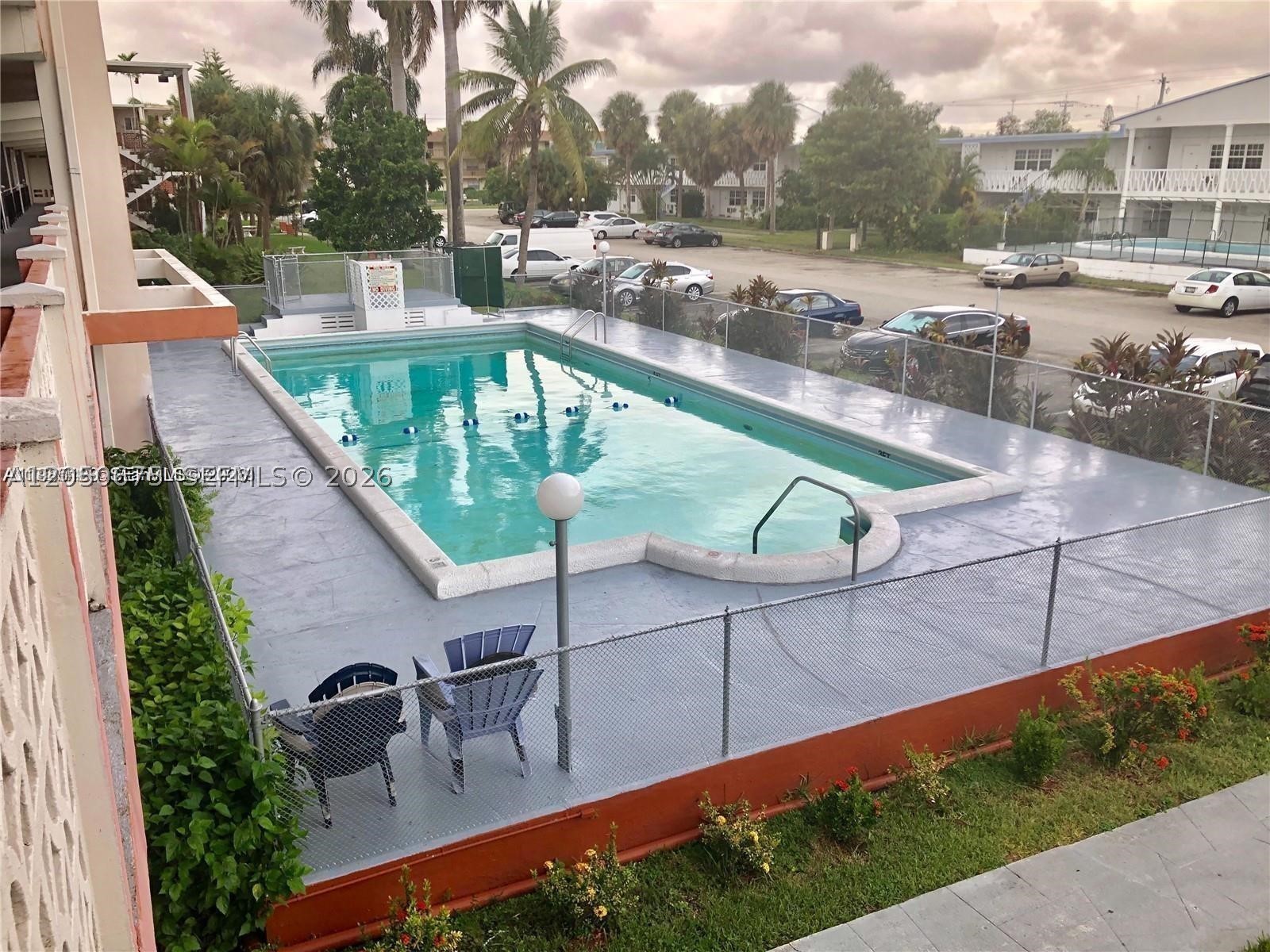 FLORIDIAN ARMS CONDO - Residential