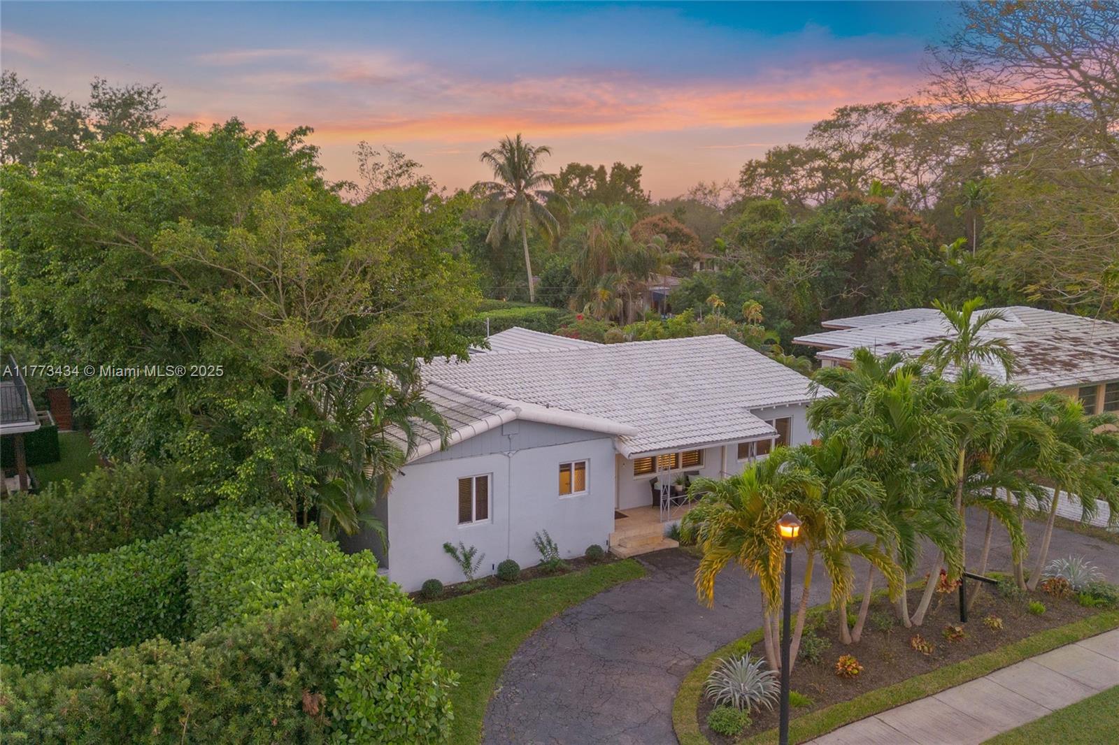 MIAMI SHORES SEC 1 AMD - Residential