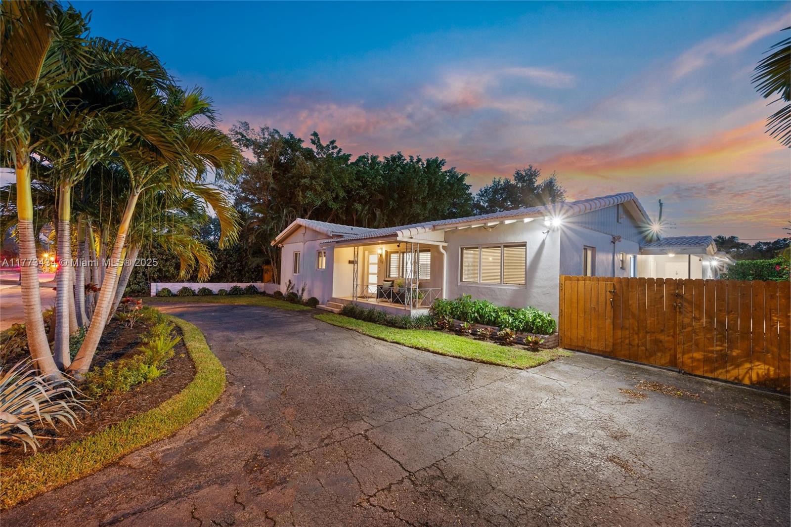 MIAMI SHORES SEC 1 AMD - Residential