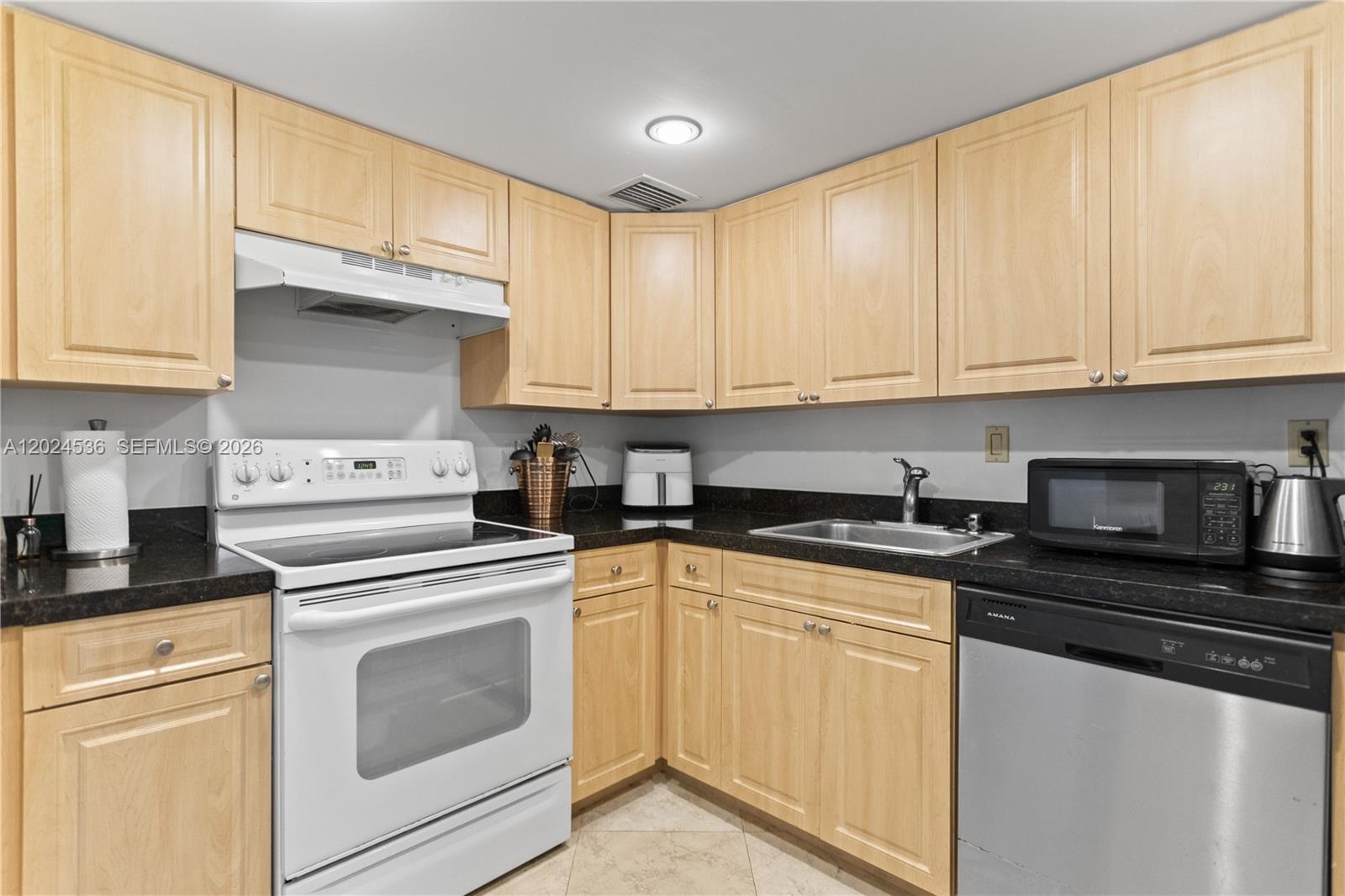 ARLEN HOUSE EAST CONDO - Residential Lease