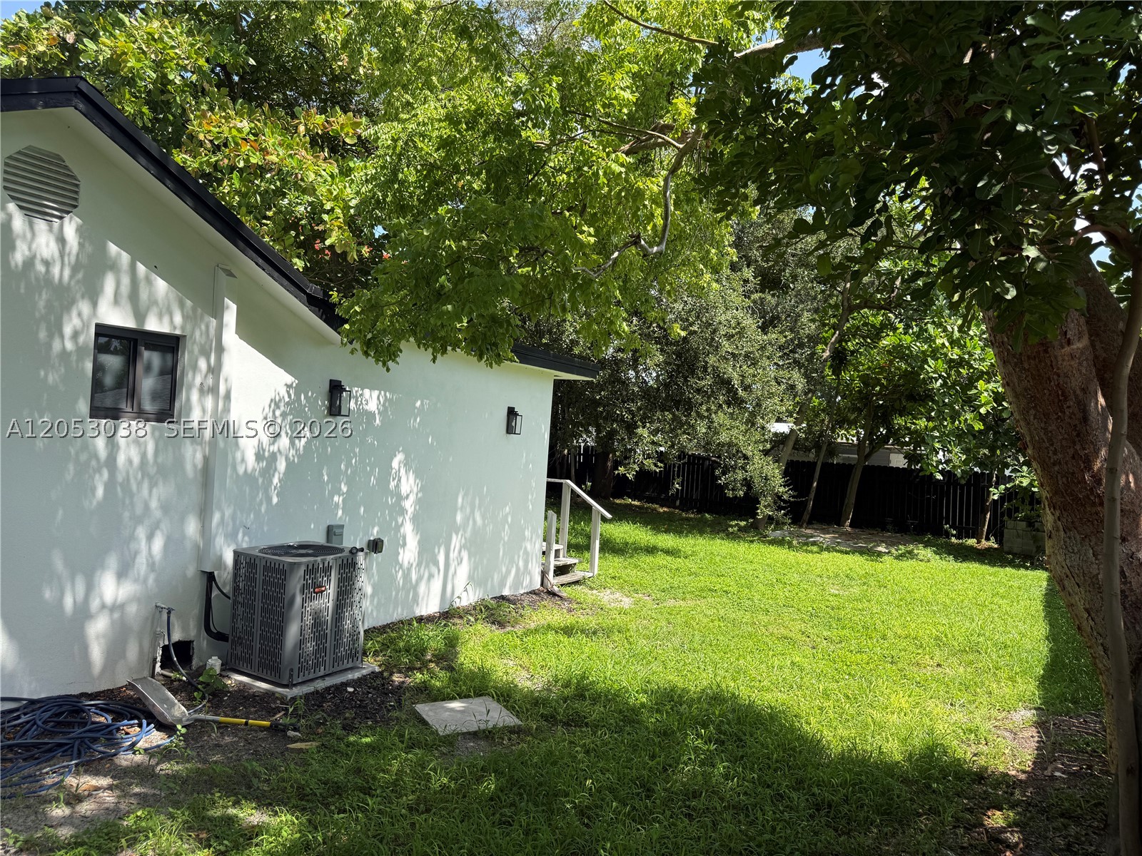 HOLLYWOOD BEACH HEIGHTS S - Residential