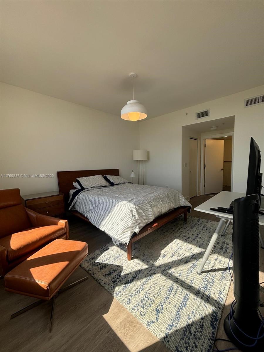 PUERTA DE PALMAS CONDO - Residential Lease