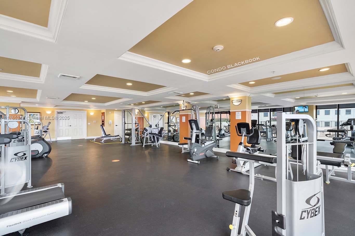 PUERTA DE PALMAS CONDO - Residential Lease