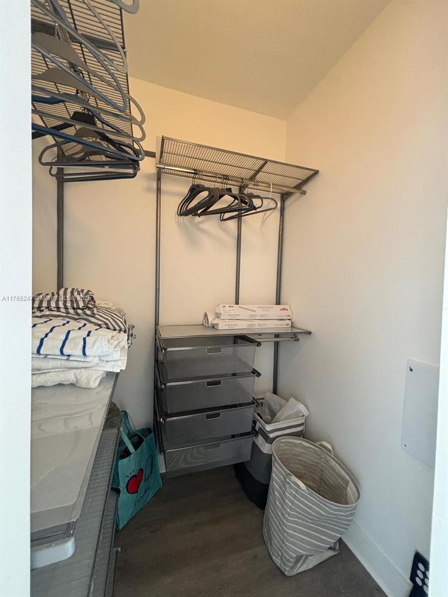 PUERTA DE PALMAS CONDO - Residential Lease