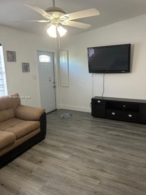 CAHILL PINES AND PALMS - Residential