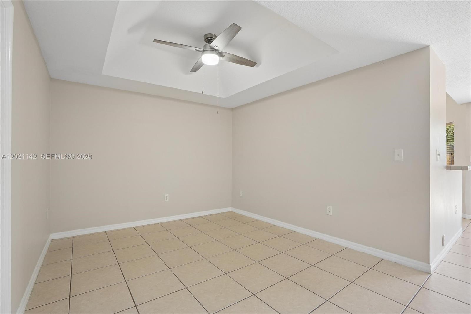 KENDALL VILLAGE TOWNVILLAS - Residential