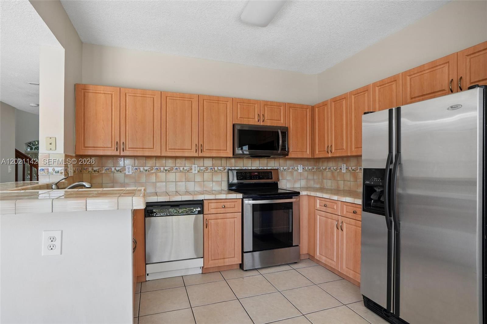 KENDALL VILLAGE TOWNVILLAS - Residential