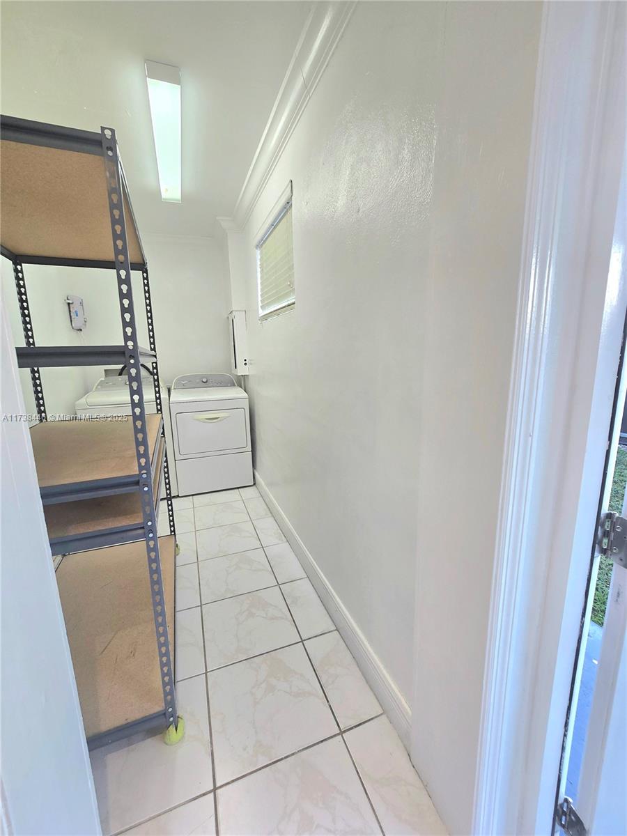 RICHARDSON-KELLETT LAND C - Residential Lease