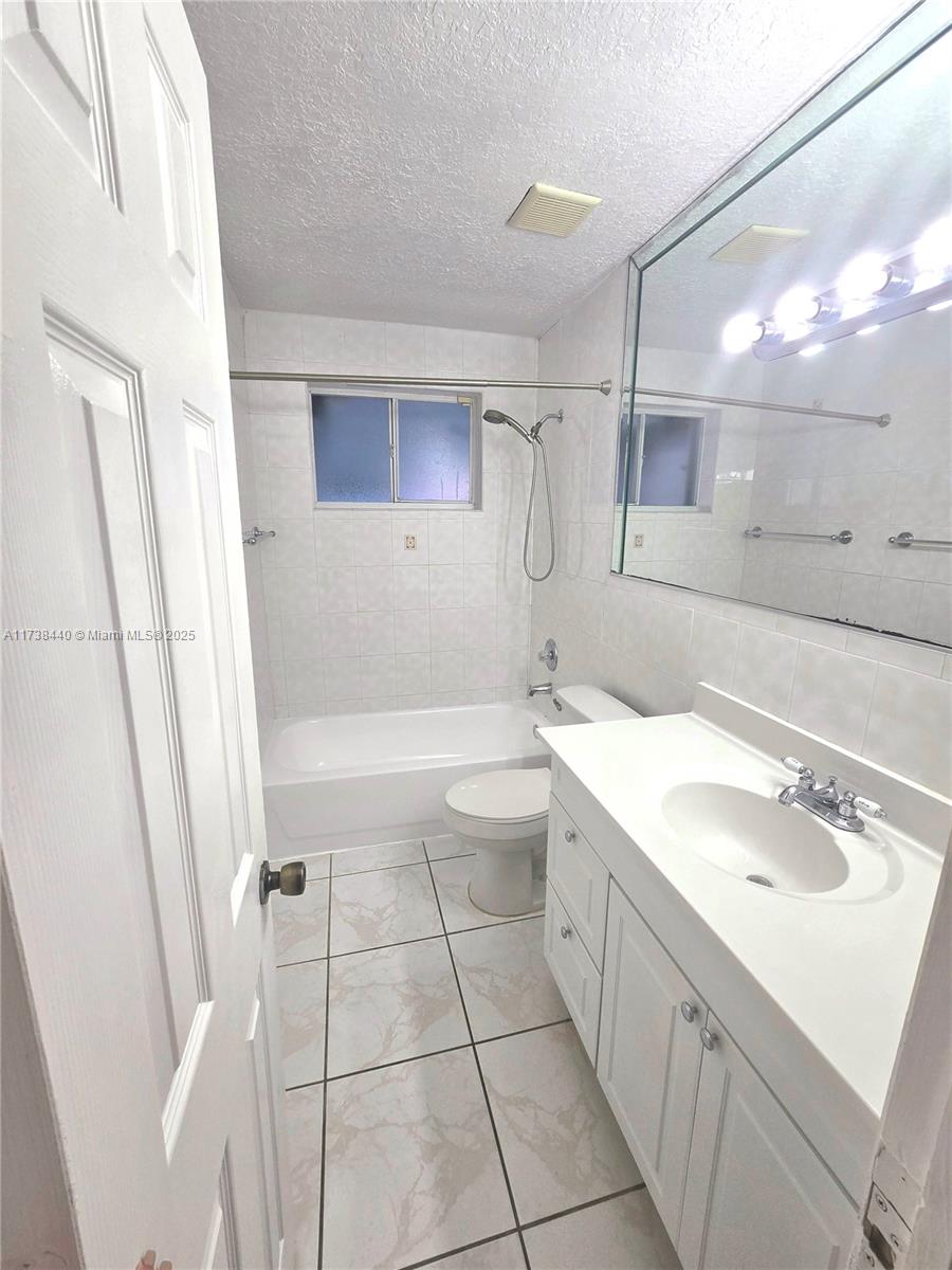 RICHARDSON-KELLETT LAND C - Residential Lease
