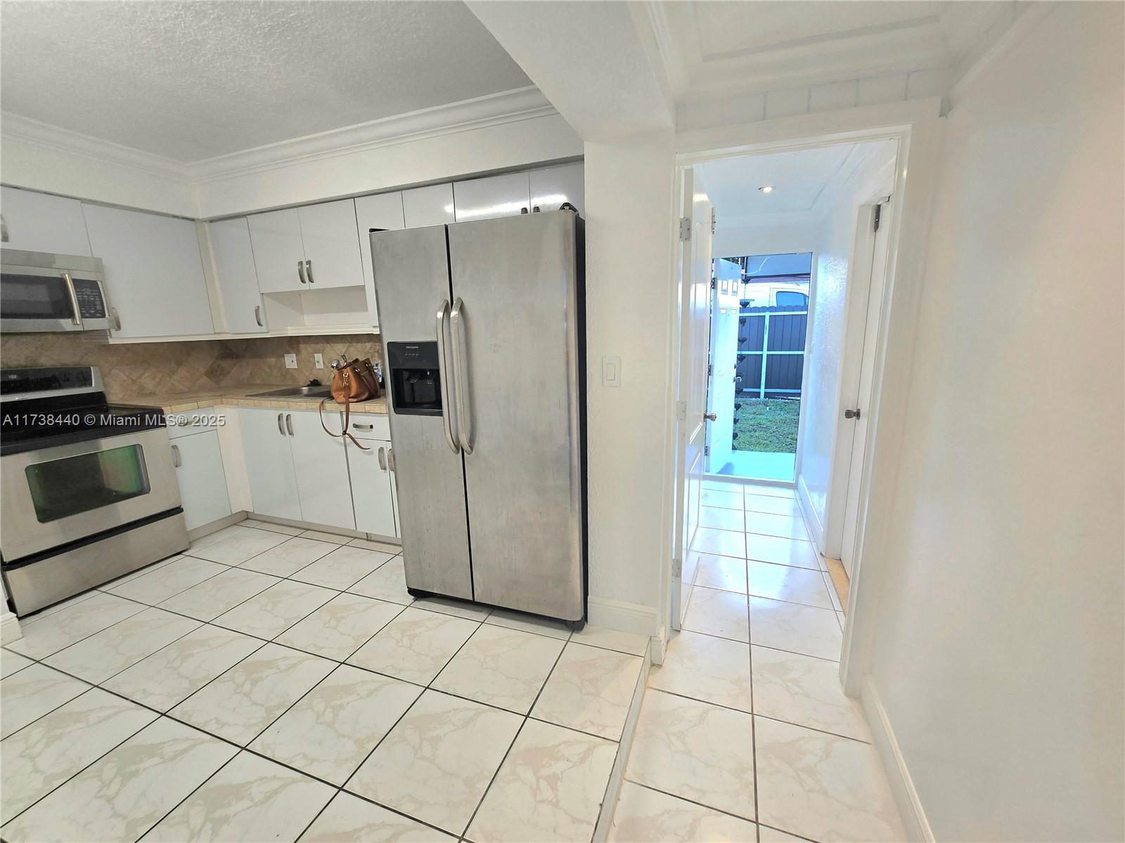 RICHARDSON-KELLETT LAND C - Residential Lease