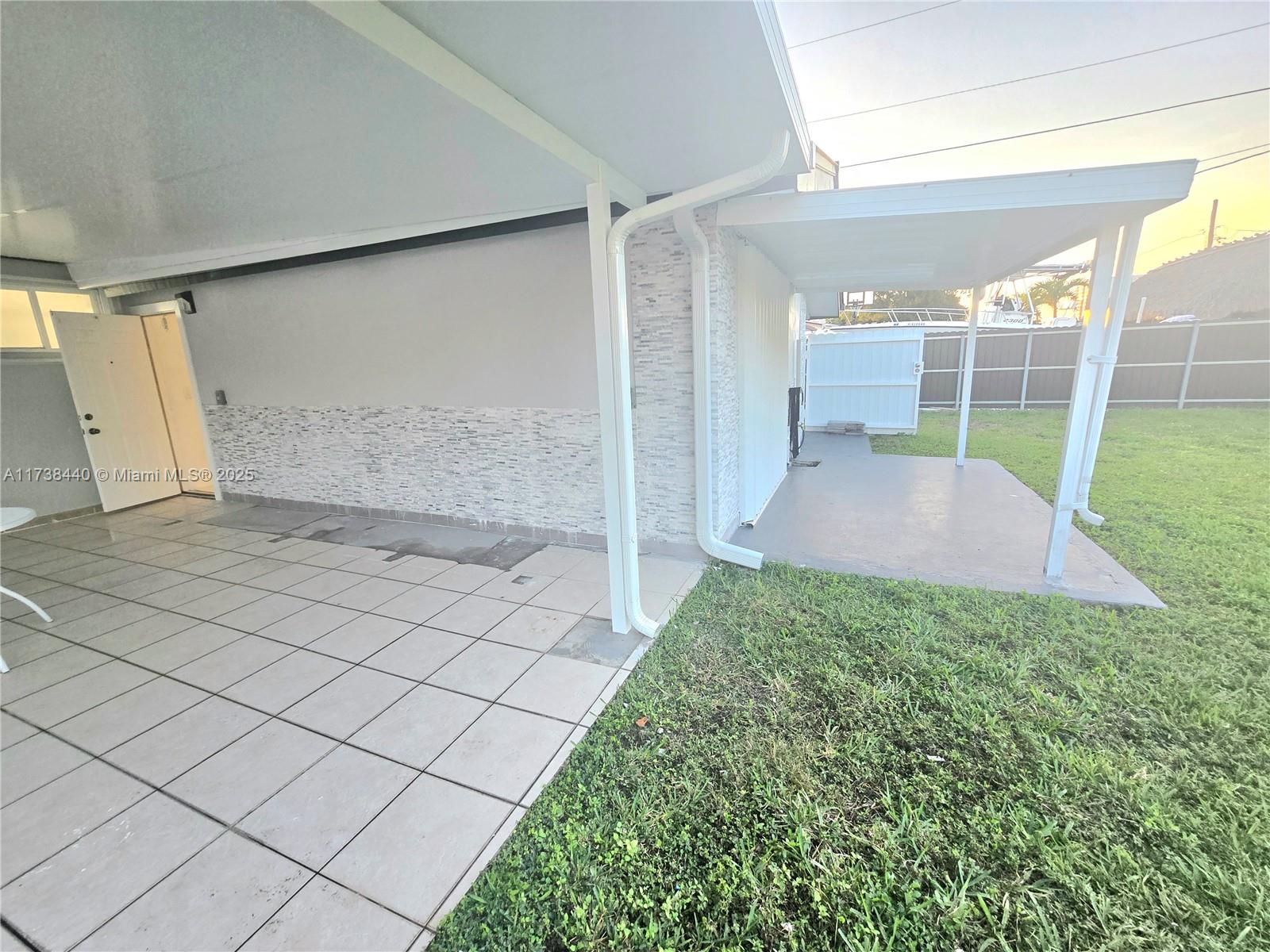 RICHARDSON-KELLETT LAND C - Residential Lease