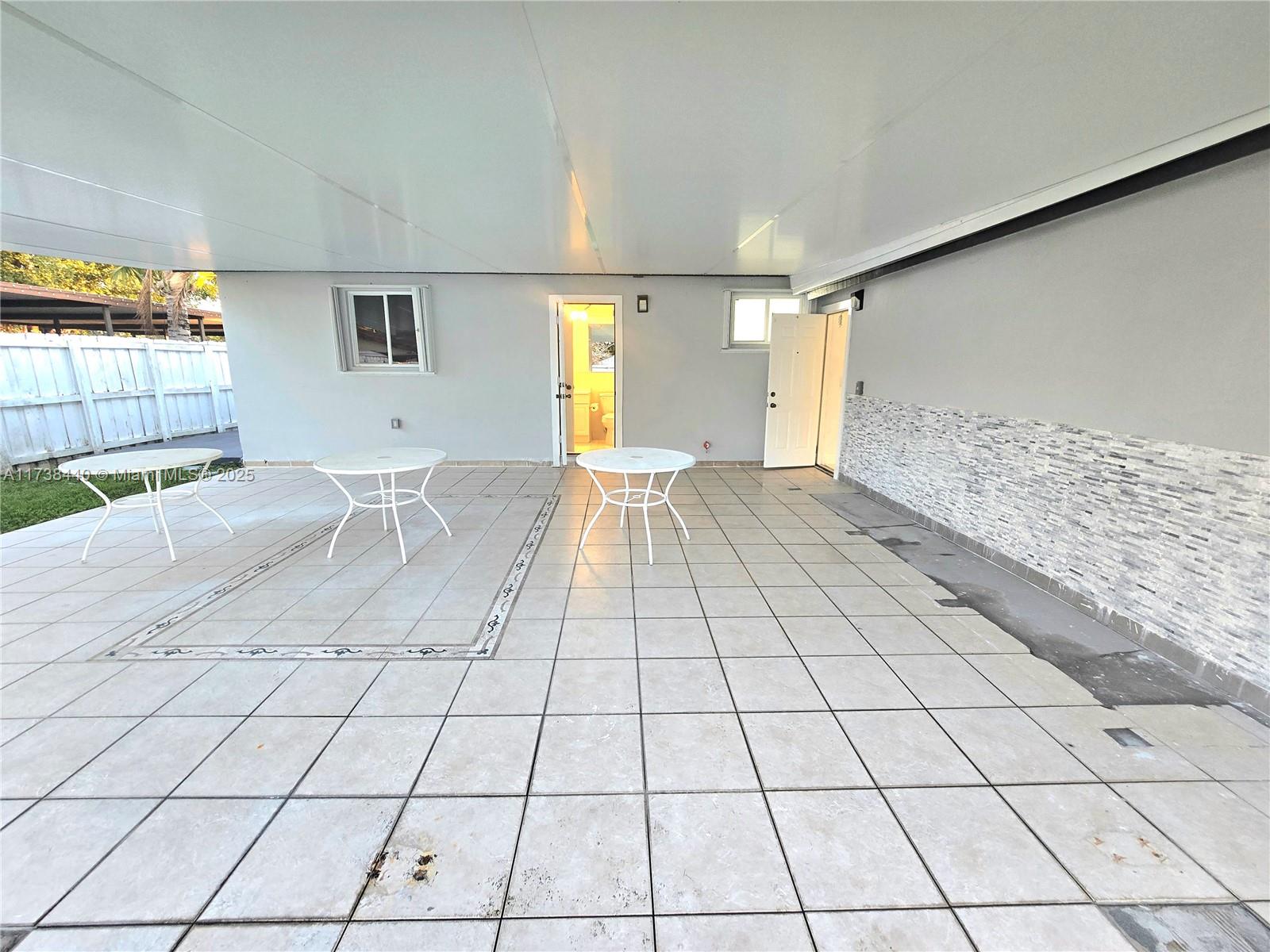 RICHARDSON-KELLETT LAND C - Residential Lease