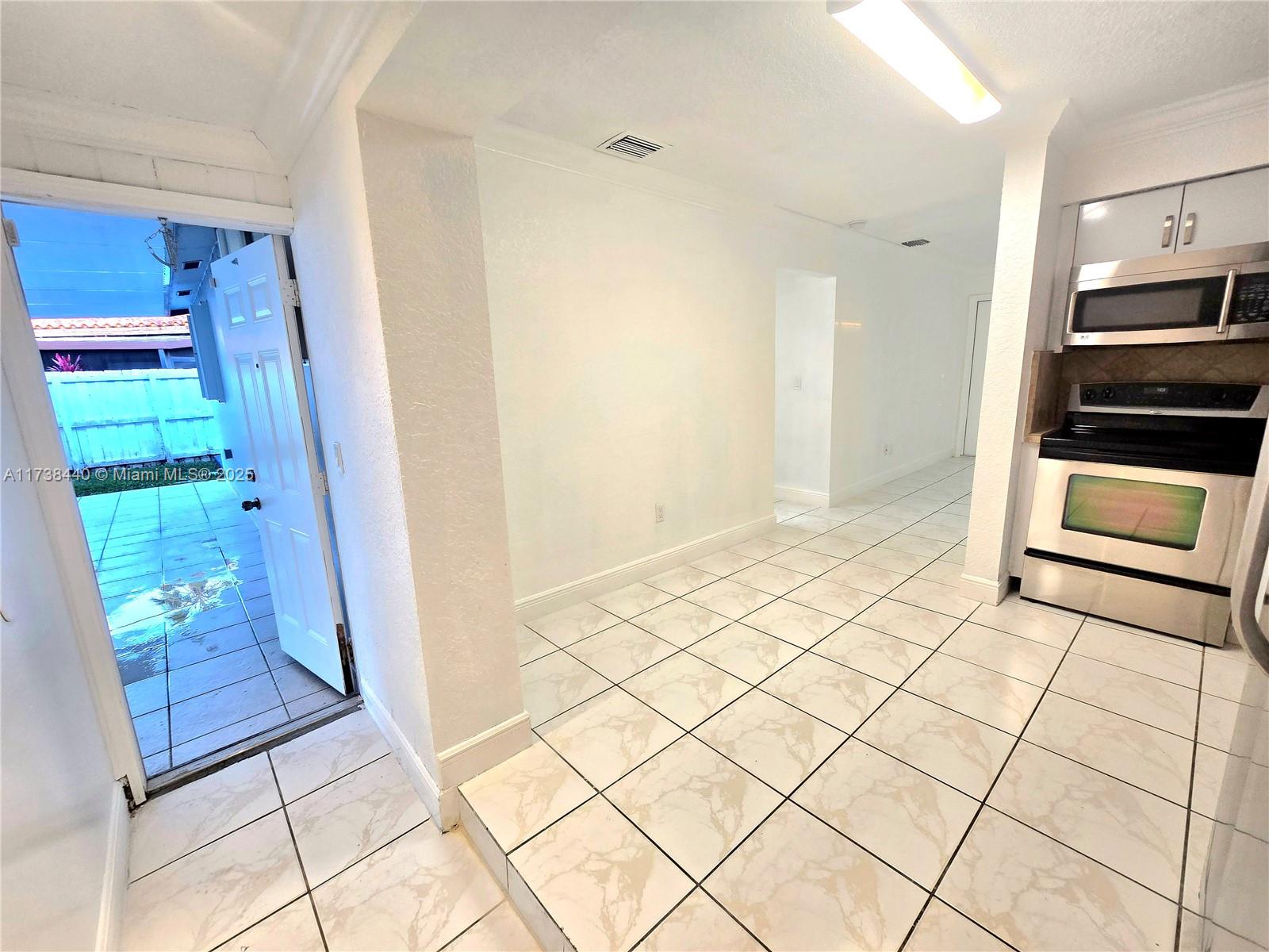 RICHARDSON-KELLETT LAND C - Residential Lease