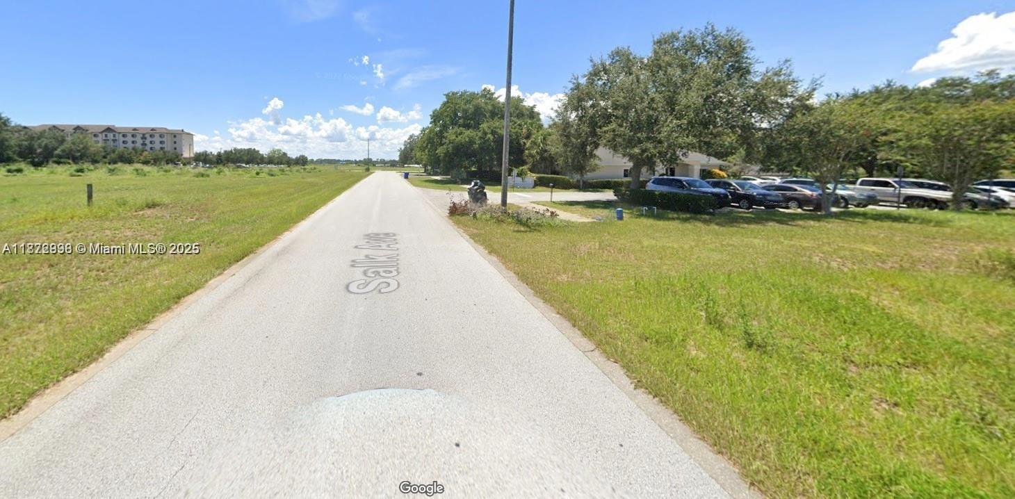 Vacant commercial lot for sale in the best medical area in Tavares! at the Lake View Center Phase 1, Lake County,
Florida. 0.53 acres (23,087 sqft) Cash or Loan. Seller financing considered. This lot is located on
Lakeview Center, close to Hwy 441, Waterman Florida Hospital, surrounded by medical doctors, physicians,
professionals, dentists, health practices. Property Use: 1000 / VACANT COMMERCIAL (county) 10 / VACANT
COMMERCIAL (state) Land Use: VACANT COMMERCIAL (1000) Lot Size: 0.53 acres / 23,087 sf Subdivision: LAKE
VIEW CENTER PHASE 1 Twn: 19 / Rng: 26 / Sec: 21 Block: 000 / Lot: 01300 Neighborhood Code: 0644 Latitude: 28.819456 Longitude: -81.714412