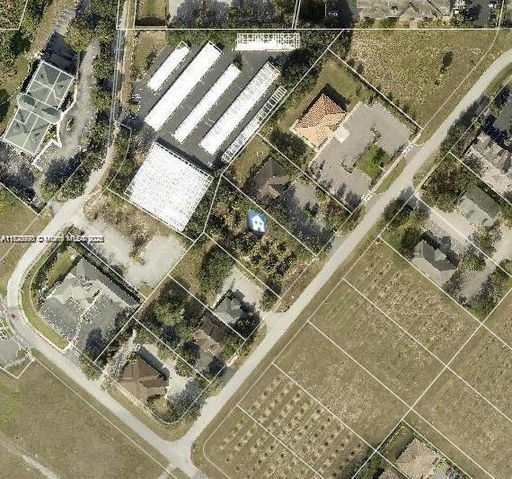 LAKE VIEW CENTER PHASE 1 - Commercial Sale