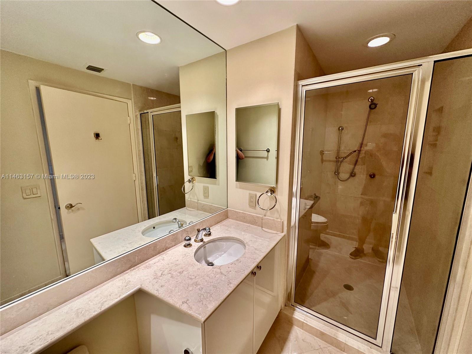 CLUB TOWER TWO CONDO - Residential Lease