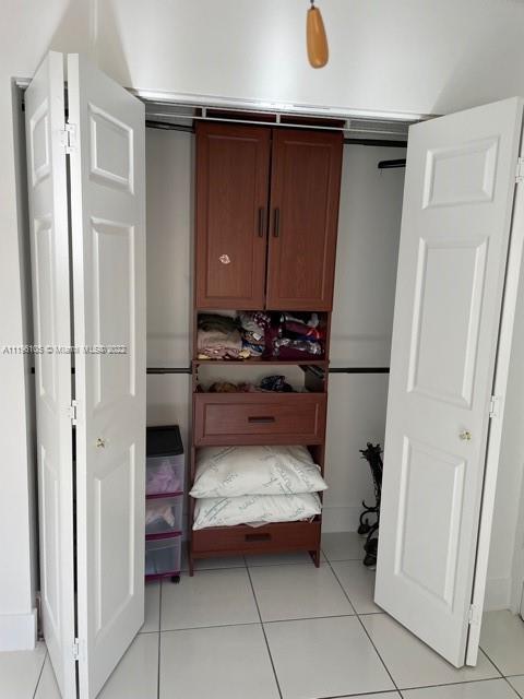 EL PRADO XV CONDO - Residential Lease