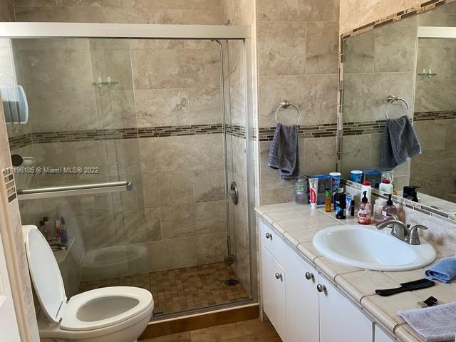EL PRADO XV CONDO - Residential Lease