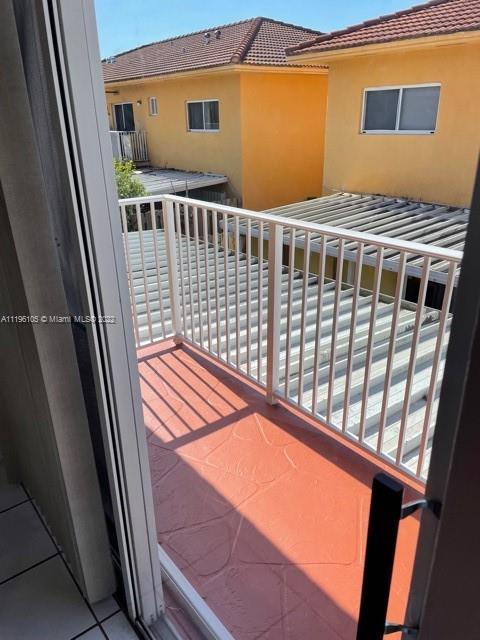 EL PRADO XV CONDO - Residential Lease