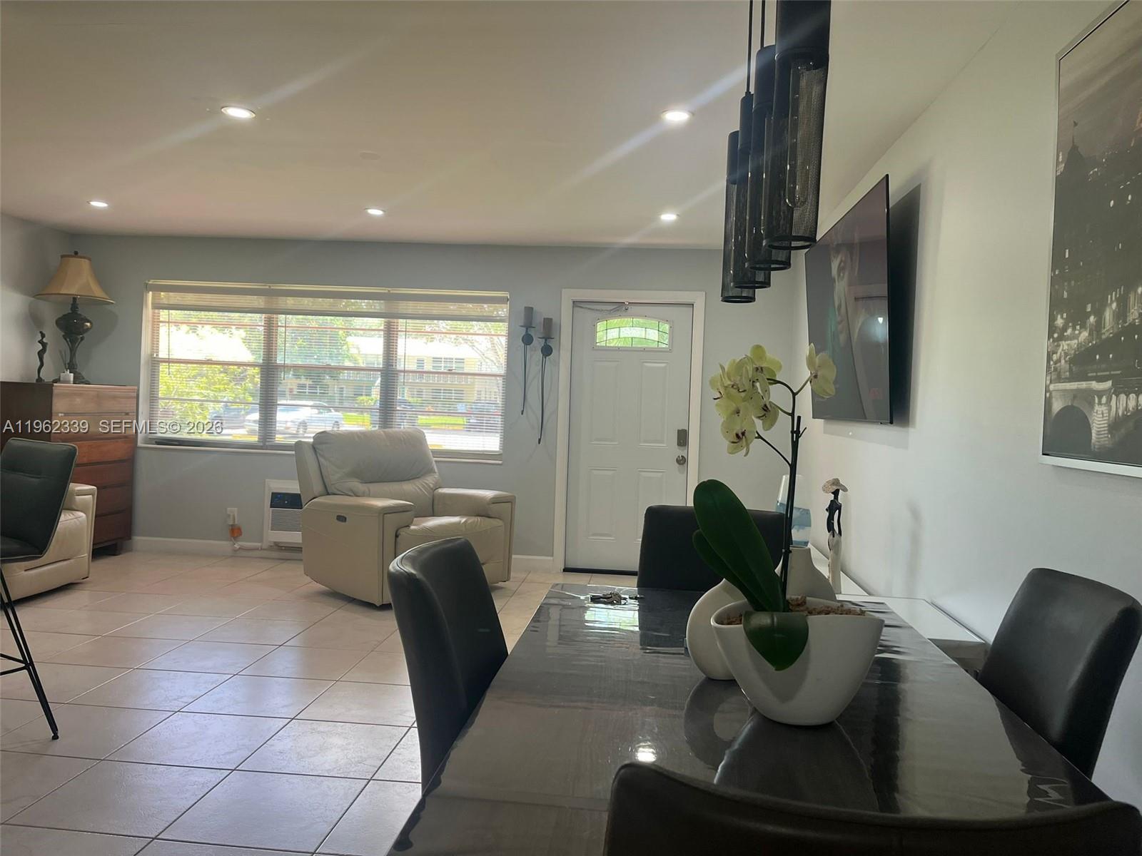 CAMDEN CONDOS - Residential