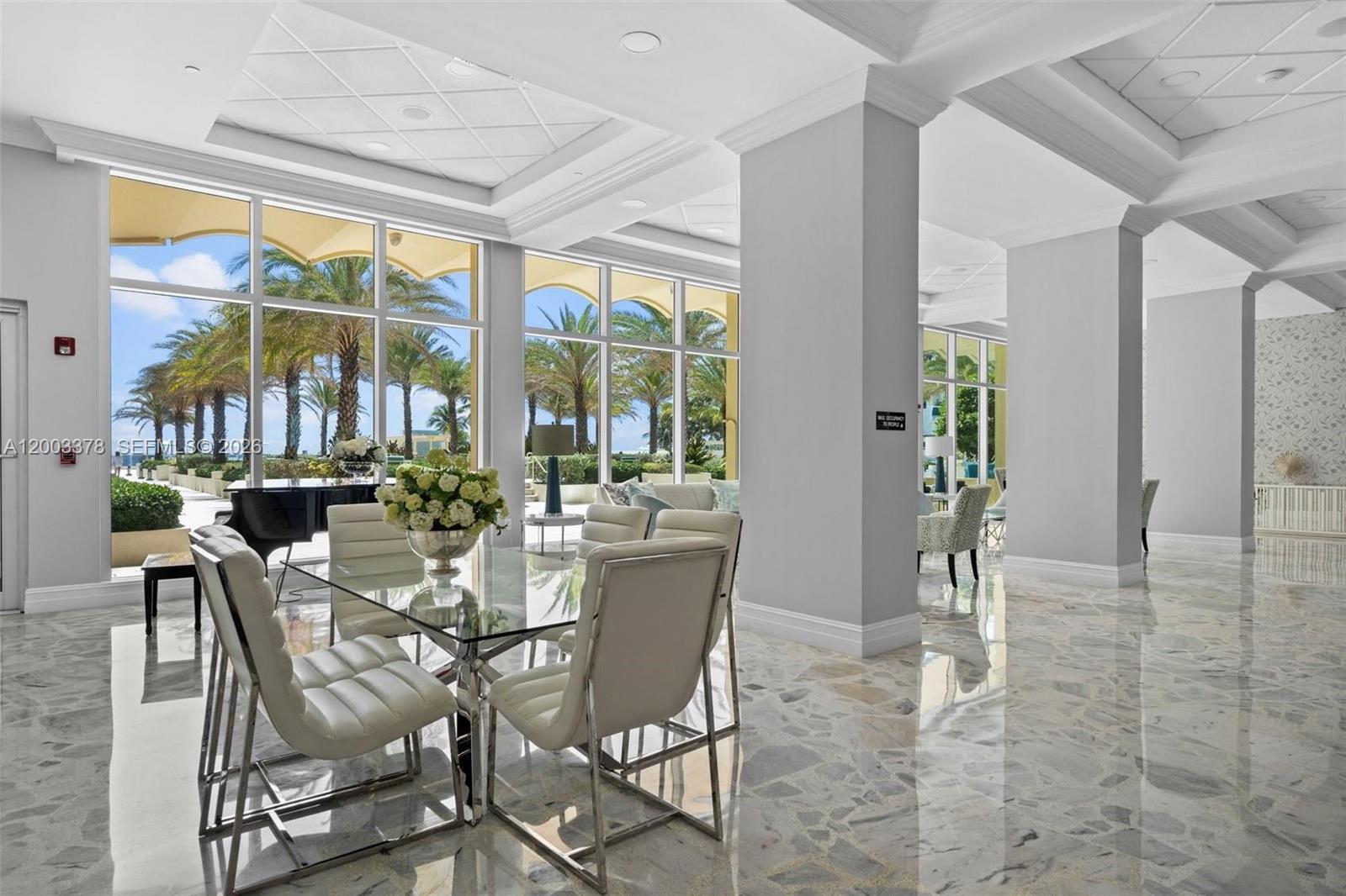 WAVE CONDO - Residential