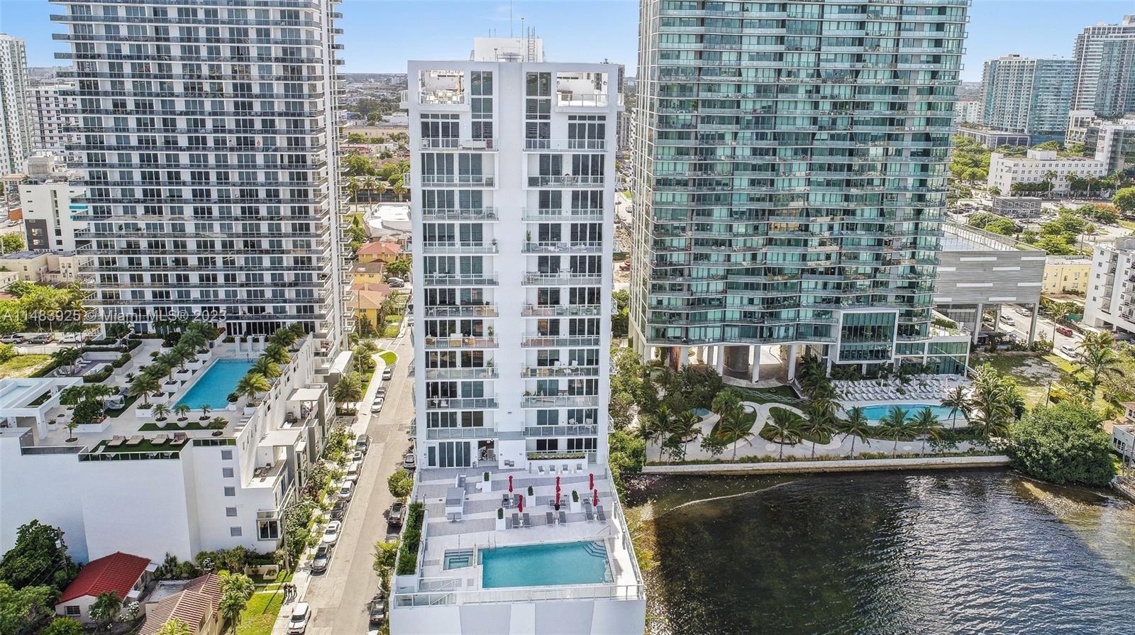 THE CRIMSON CONDOMINIUM - Residential Lease
