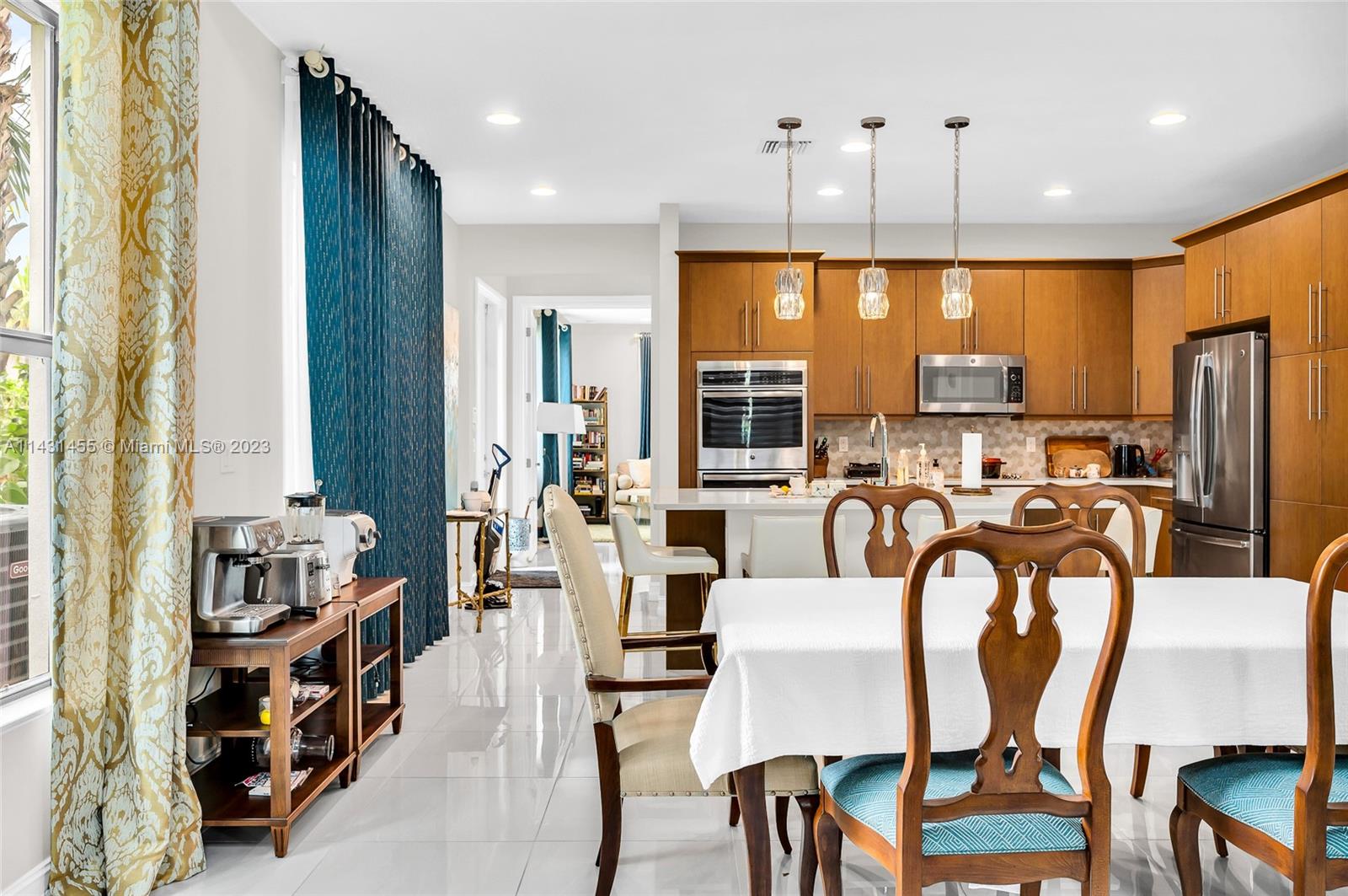 BOCA DUNES PUD - Residential Lease