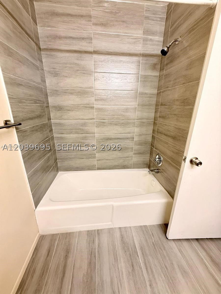 HOLLYWOOD GARDENS CONDOMI - Residential