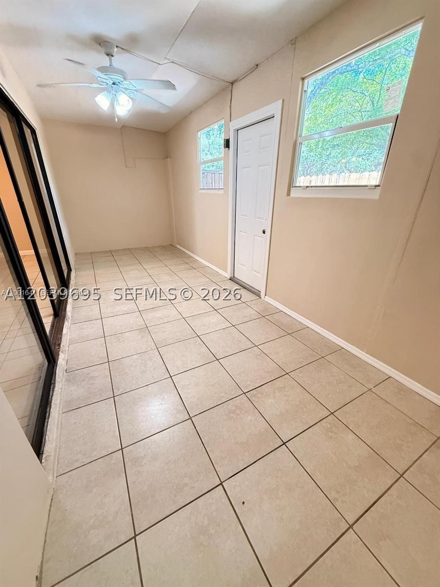 HOLLYWOOD GARDENS CONDOMI - Residential