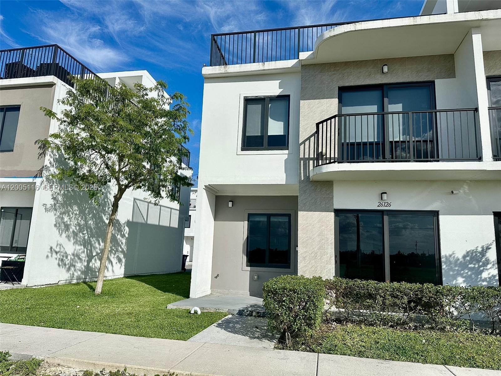 GRANDVILLE PLACE - Residential