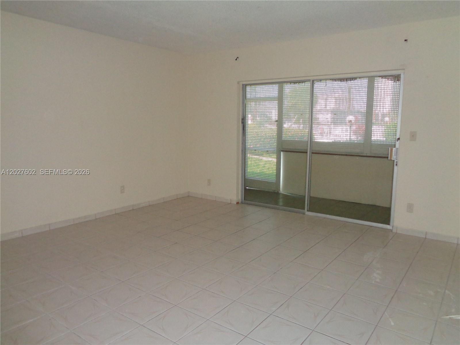 CRYSTAL COVE INC CONDO - Residential Lease