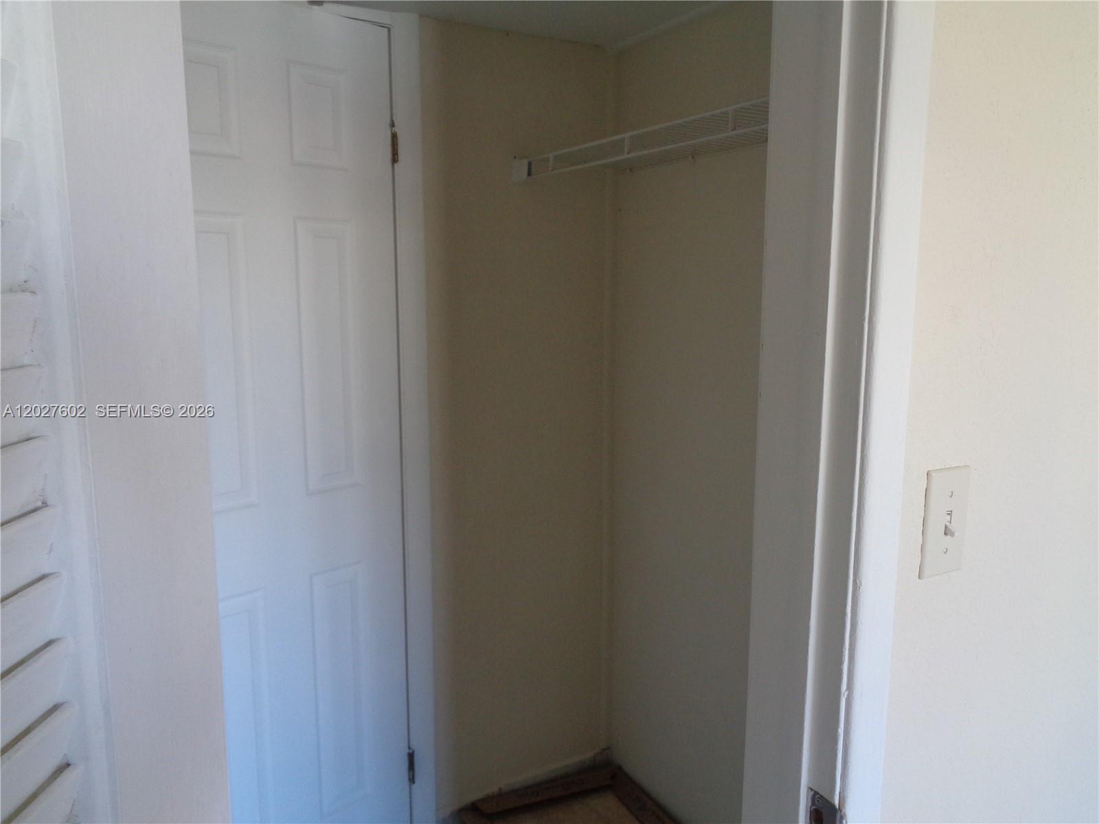 CRYSTAL COVE INC CONDO - Residential Lease