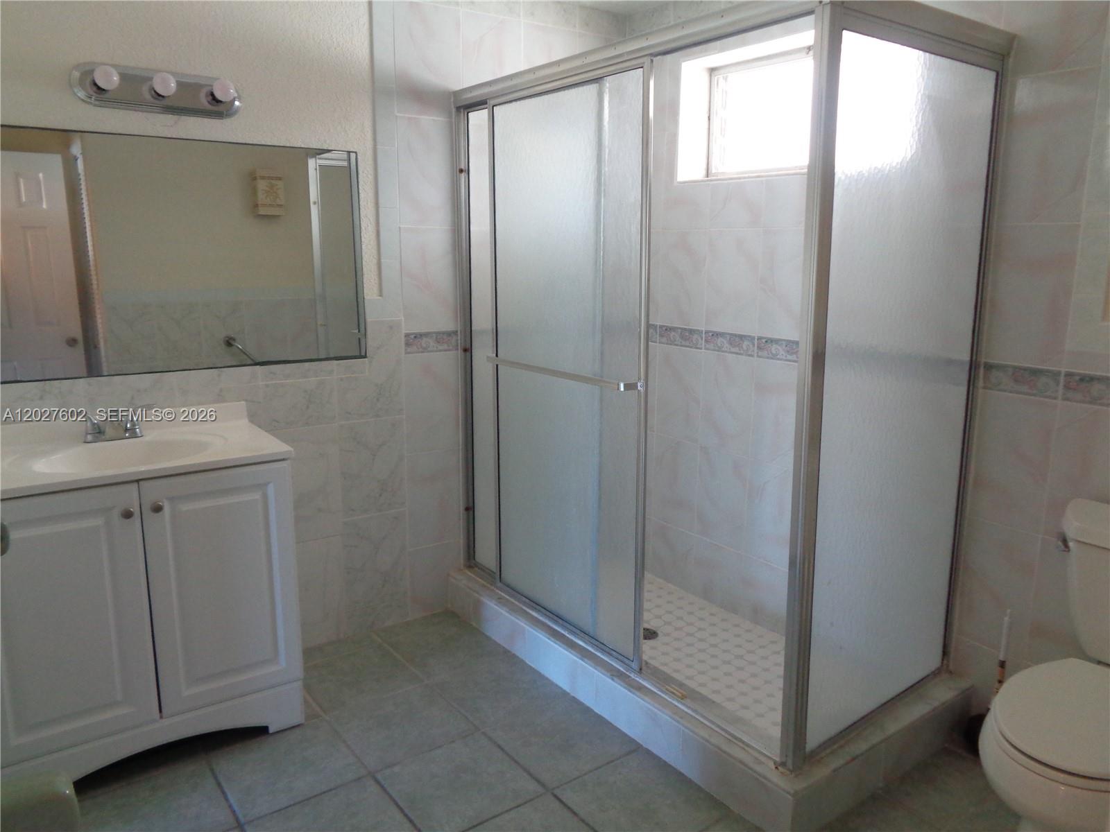 CRYSTAL COVE INC CONDO - Residential Lease