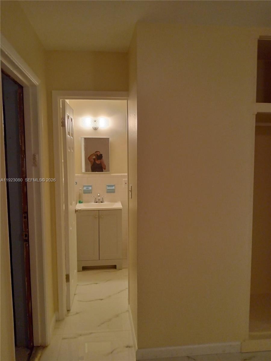 CORAL RIDGE ISLES - Residential Lease
