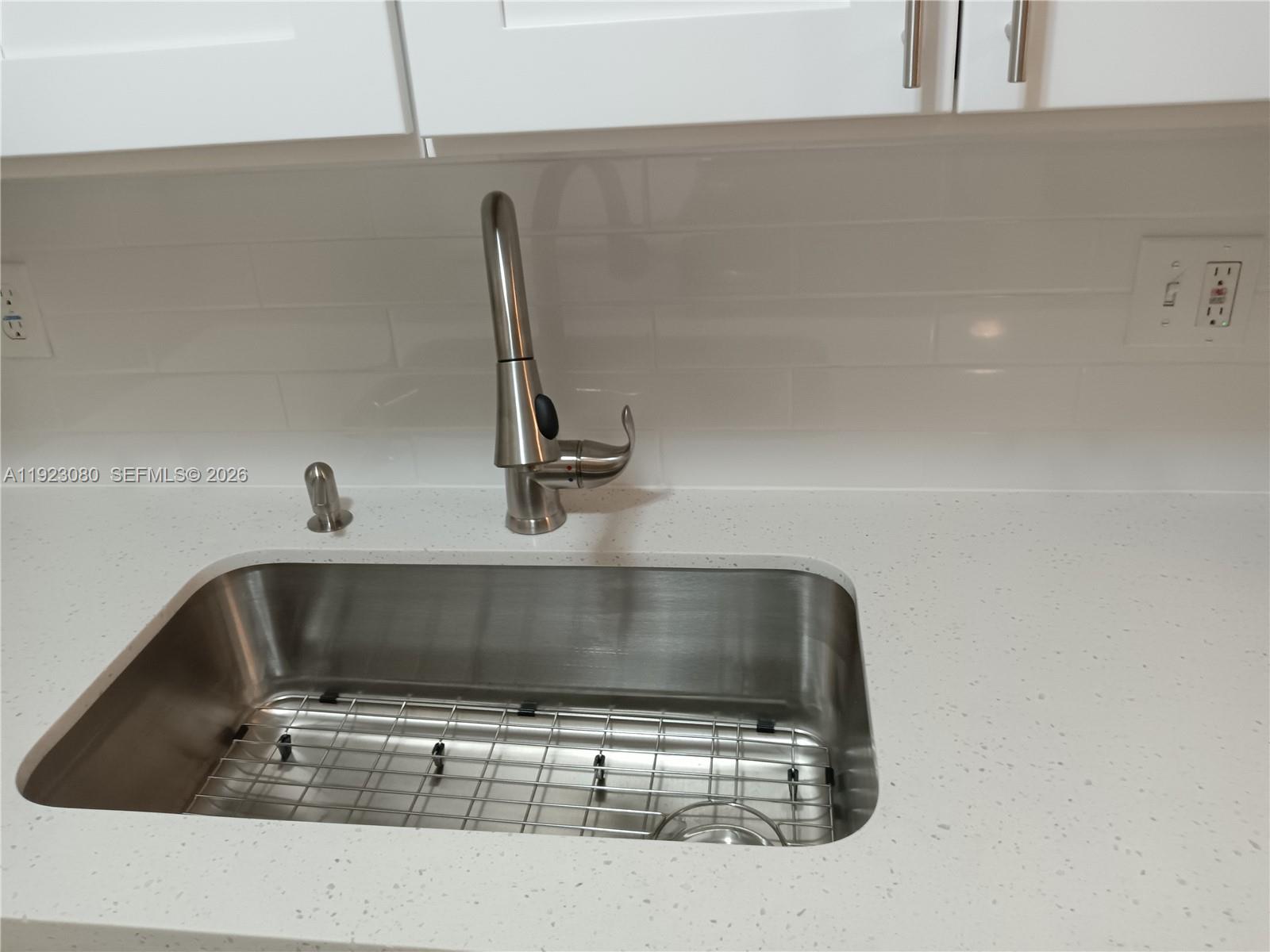 CORAL RIDGE ISLES - Residential Lease