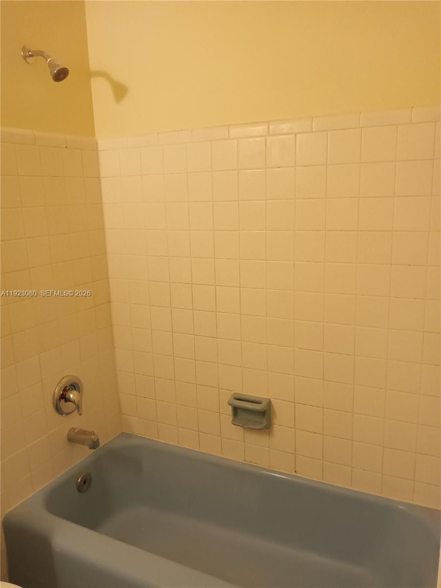 CORAL RIDGE ISLES - Residential Lease