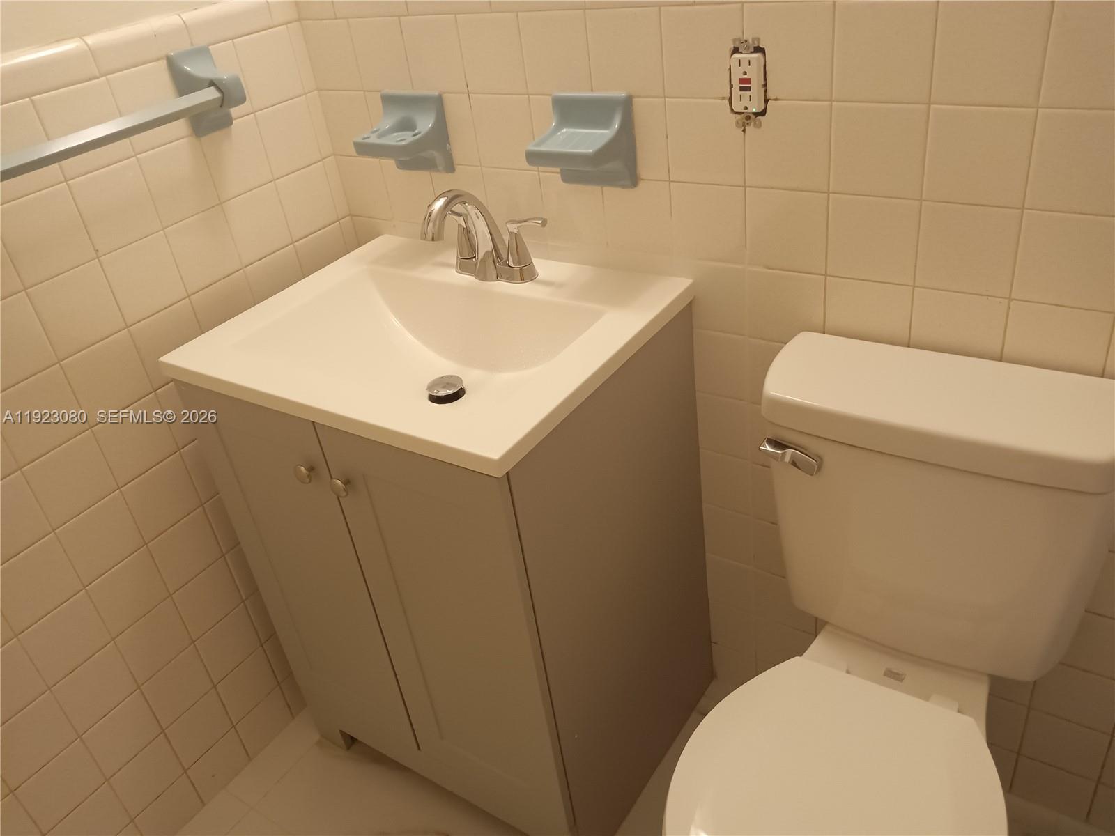 CORAL RIDGE ISLES - Residential Lease