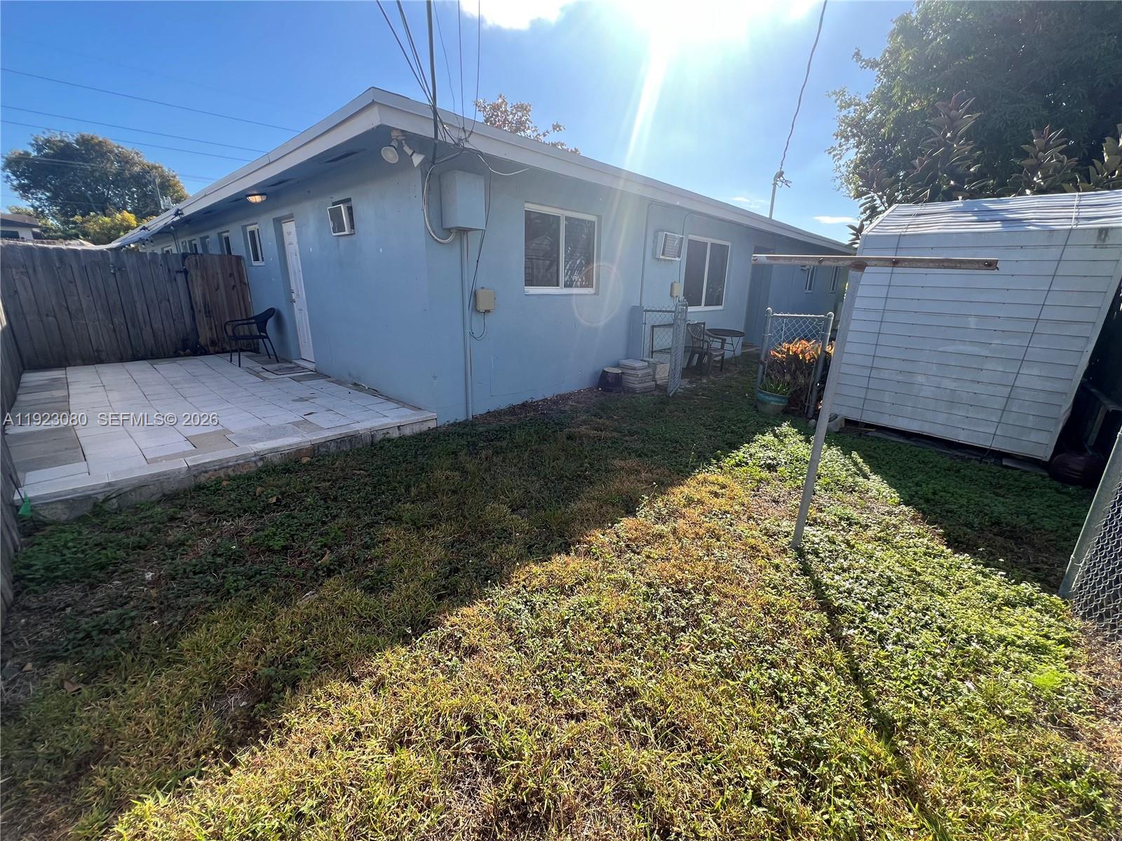 CORAL RIDGE ISLES - Residential Lease